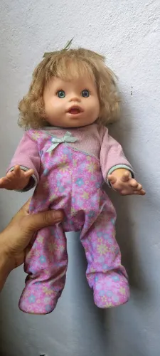 boneca little mommy primeiros passos