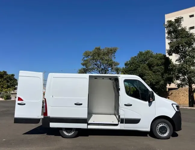 Renault Master 2.3 DCI Furgão 16V Diesel 2023
