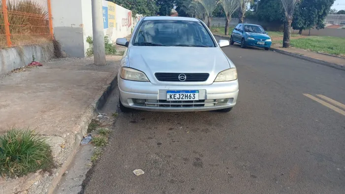 Chevrolet Astra GL Milenium 1.8 MPFI 4P 2001