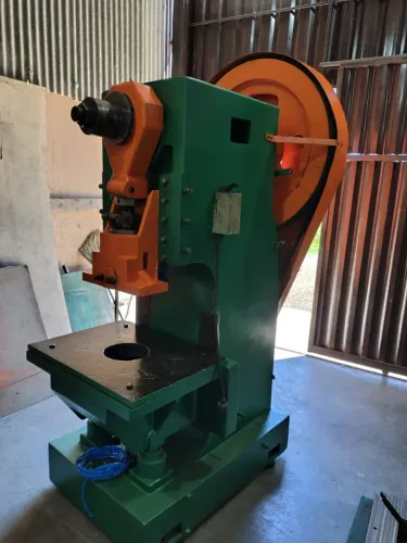 Prensa Excêntrica 65 Ton