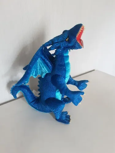 Dragão de Pelúcia Azul Universal Studios