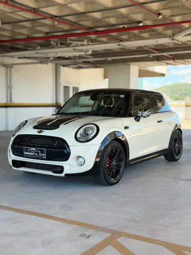 Mini Cooper S 2.0 Turbo 16V 3P Aut. 2016