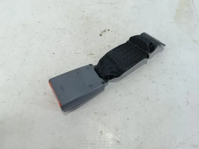 Engate cinto traseiro lateral Fiat Palio 96-02 