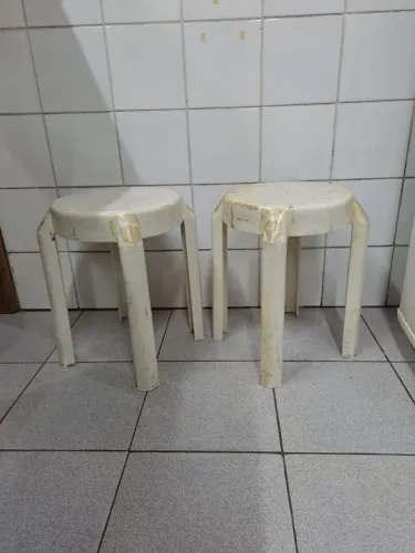 Kit 2 Banquetas de Polipropileno Branco