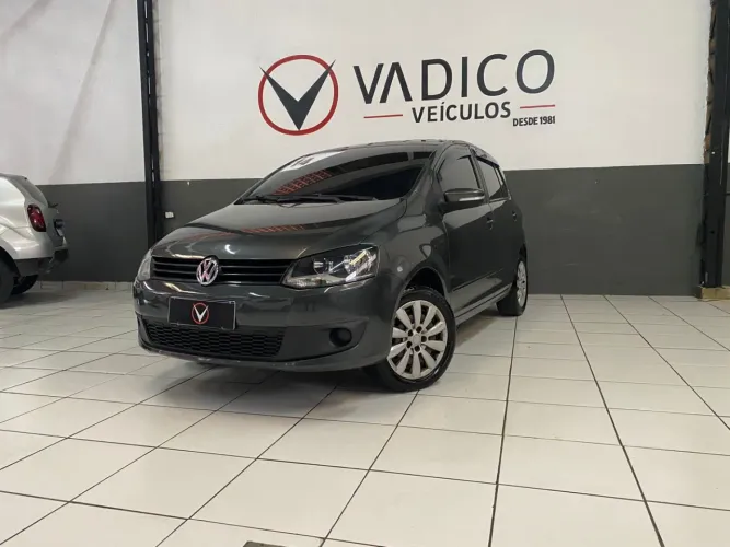 Volkswagen Fox 1.0 MI Total Flex 8V 5P 2014
