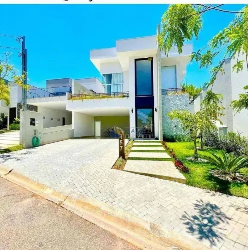 CASA ASSOBRADADA com 3 SUÍTES, PISCINA para VENDA em CONDOMÍNIO FECHADO TIPO CLUBE VALE DA