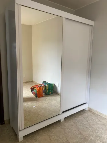 Guarda-Roupa Solteiro, 2 portas de correr (1 espelho)