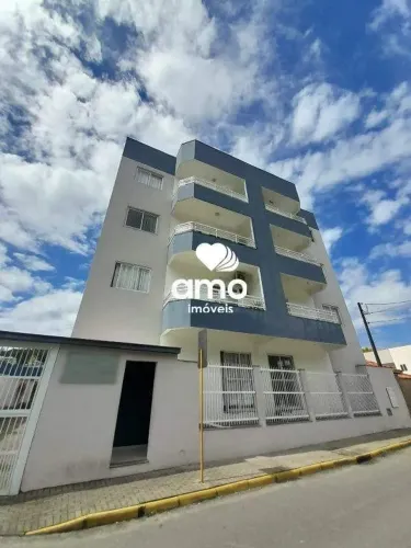 Apartamento semi-mobiliado para alugar no bairro Guarani em Brusque