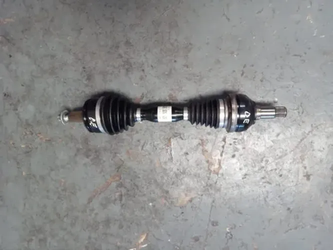 Homocinética Dianteira E Mercedes Gla200 1.6 2018 4728