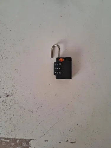 Cadeado de combinação para mala