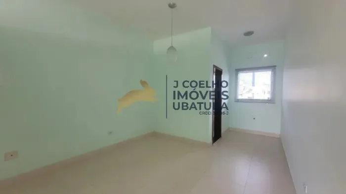 Sala para locação comercial no Centro de Ubatuba