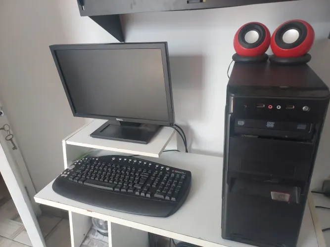 PC COMPLETO - Cpu, Monitor, teclado, mouse, caixa de som