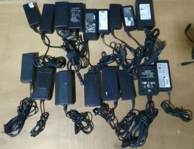 Lote de Fontes de Notebook