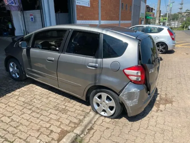  sucata Fit 1.4 16v 2010