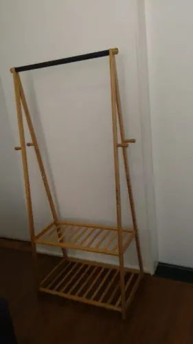 Ararade Bambu com Prateleiras para Roupas e Sapatos