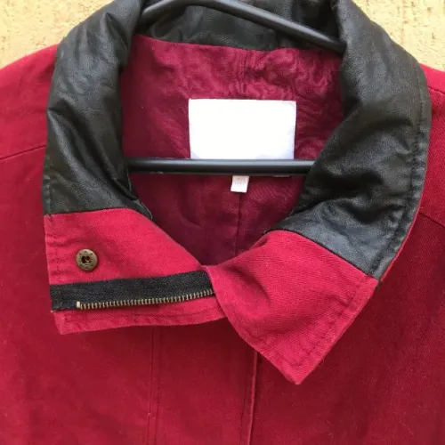 Jaqueta Bomber Vermelha e Preto Marfinno