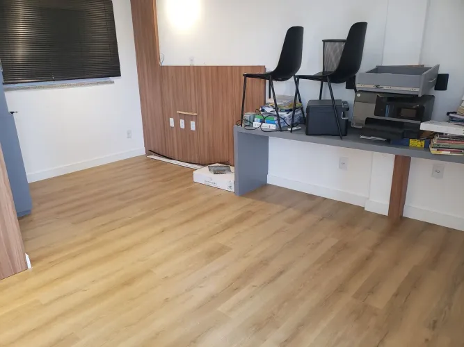 Piso vinilico (montador)
