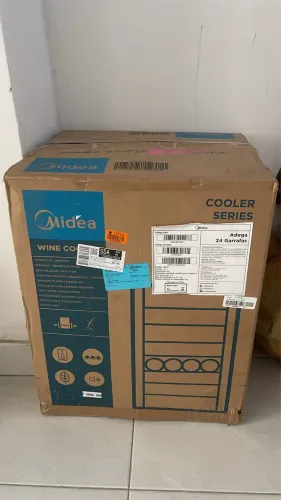 Adega Climatizada Midea 24 garrafas