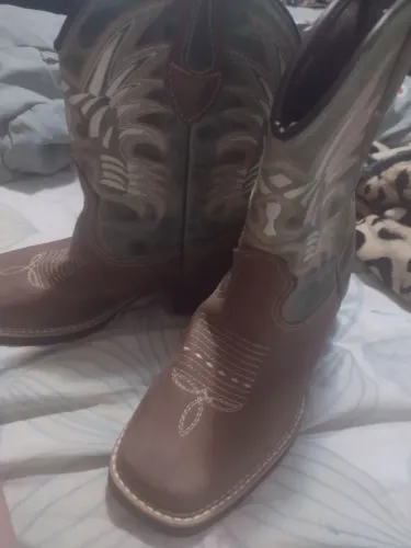 Bota de couro country 34 ( ler a descrição)