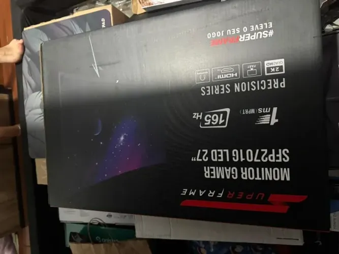 Monitor 165Hz 27" curvo