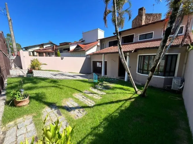 Casa com 4 dormitórios à venda, 304 m² por R$ 2.200.000,00 - João Paulo - Florianópolis/SC