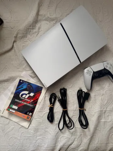 PS5 Slim - 825GB 2026