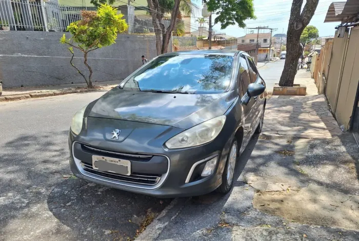 Peugeot 308 Allure 1.6 Flex 16V 5P Mec. 2013