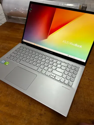 Notebook Asus Vivobook Intel i5 16gb ram 256 NVMe + HD 1 Tera Nvidea Mx230 2GB