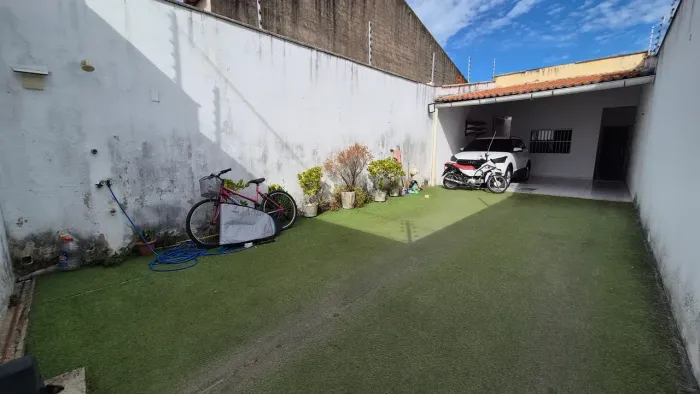 Casa plana a venda na Iparana com 3 quartos