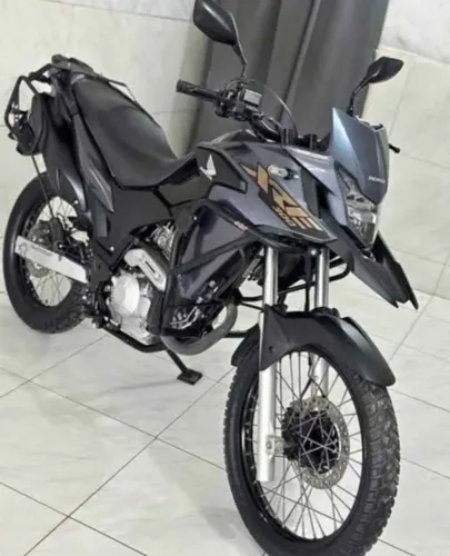 VENDE-SE XRE 300 PARCELA FIXA R$299