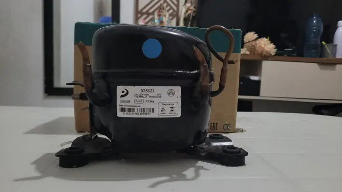 Compressor/Motor de bebedouro, adega e purificador de água gelada 1/12