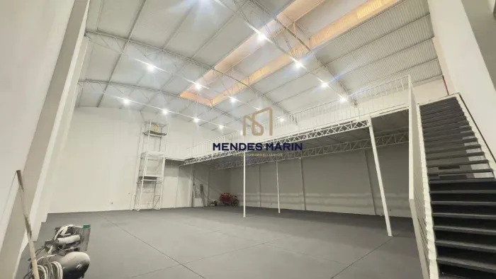 Barracão disponível para locação 640 m² por R$ 5.000,00 + IPTU - Bairro Vila Carvalho - Ar