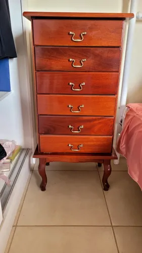 gaveteiro/cômoda estreita de madeira, estilo clássico