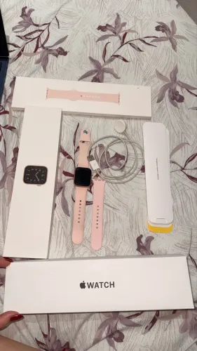 Vendo Apple Watch SE 40 mm na cor Rosé Gold