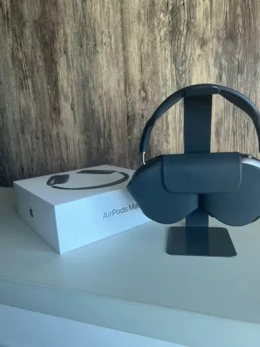 Apple Airpods Max iPhone