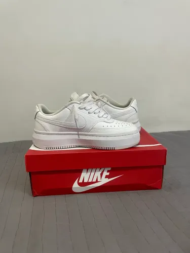 Tênis Nike Curt Vison alta branco 39
