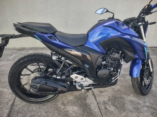 YAMAHA FZ 25