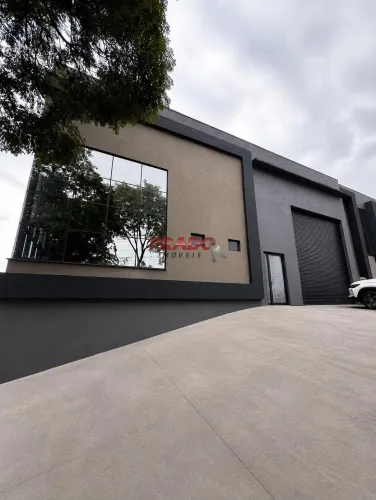 Barracão para alugar em Maringá, Conjunto Residencial Ney Braga, com 340 m²