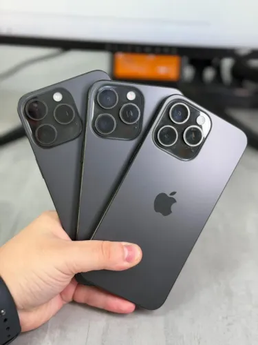 15 pro max de 512gb ( tem preto titanium )