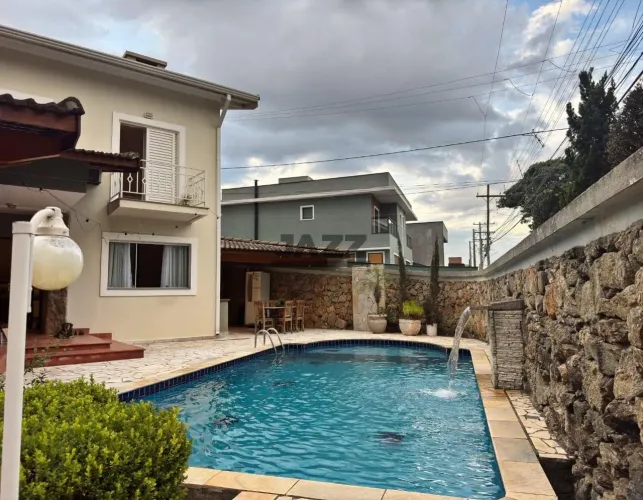 Casa à venda em Atibaia - Retiro das Fontes