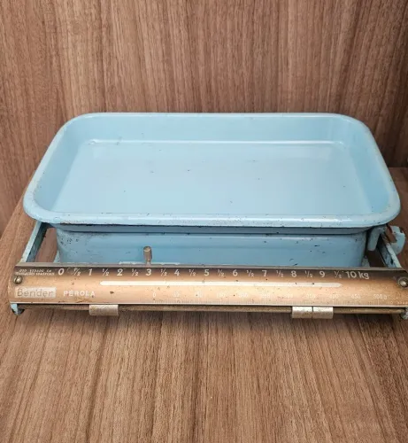 Balança de mesa Bender antiga 