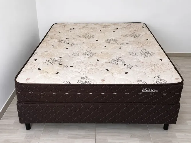 Vendo cama solteiro e casal