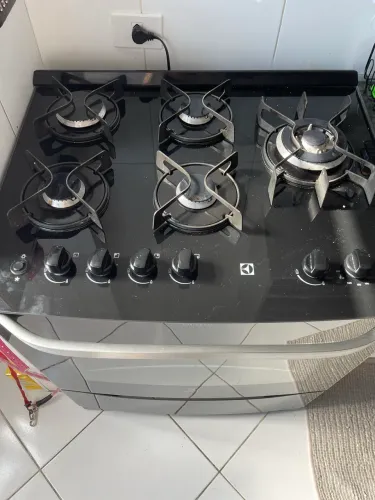Fogão 5 bocas Electrolux Preto 