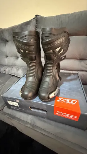 Botas X11