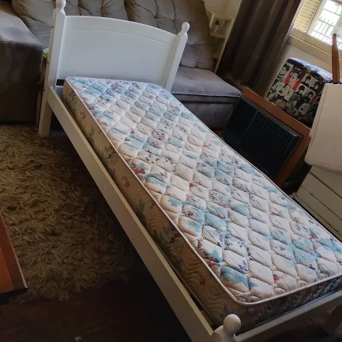 Cama Solteiro com colchão 