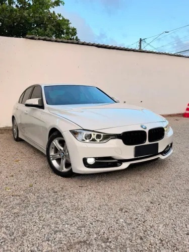 BMW 320I A 2.0 Turbo/activeflex 16V 184cv 4P 2013