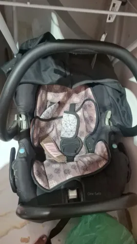 VEMDO BEBÊ CONFORTO EM OTIMO ESTADO DE CONSERVAÇÃO POUCO TEMPO DE USO