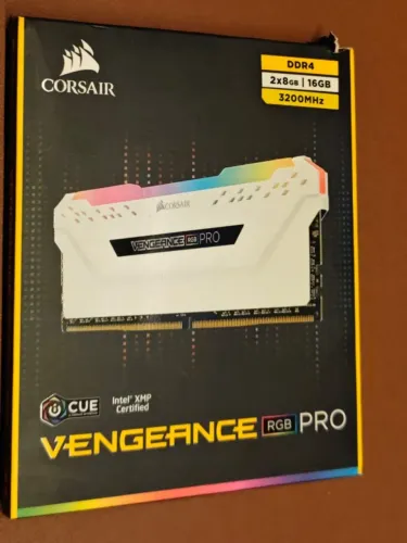 Kit Memória Ram DDR4 VENGEANCE RGB PRO 2x8GB 3200MHz CL16 (Aceito troca por DDR5)