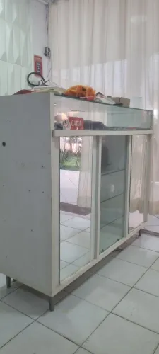 Balcão para loja escritórios ou mais