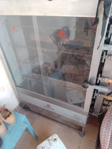Vendo galeteira a vista 